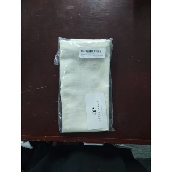 Throw pillow case - Picture 1 of 2